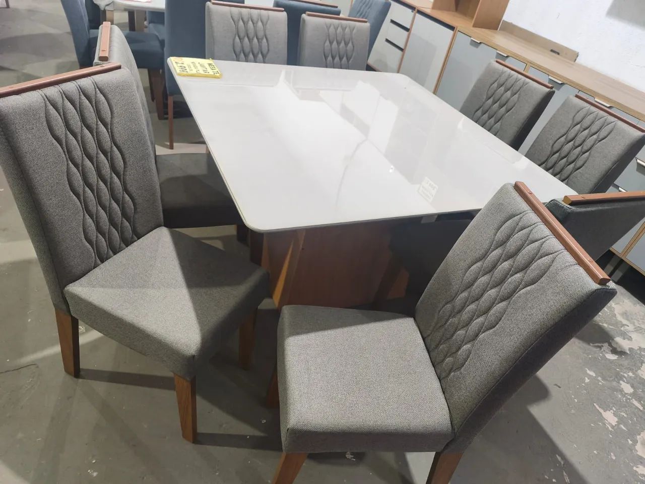Mesa Nevada plus com 8 cadeiras 100% MDF tampão com vidro 1.30×1.30