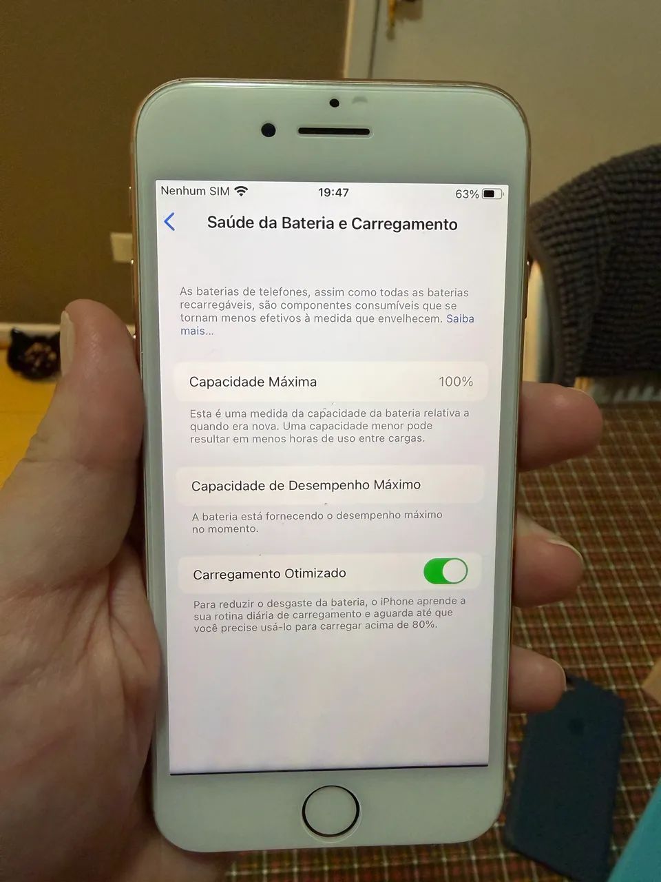 iPhone 8 dourado, em ótimo estado - Foto 2