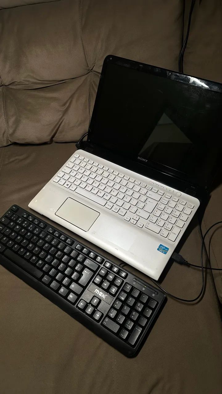 Notebook i3 12gb RAM Sony 