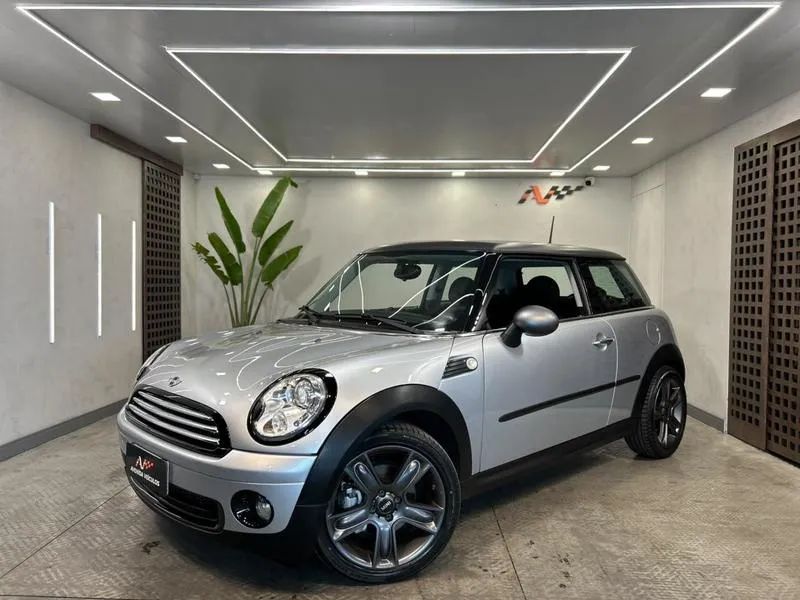 Mini Cooper Cabrio 1.5 Turbo 12V Aut. 2010