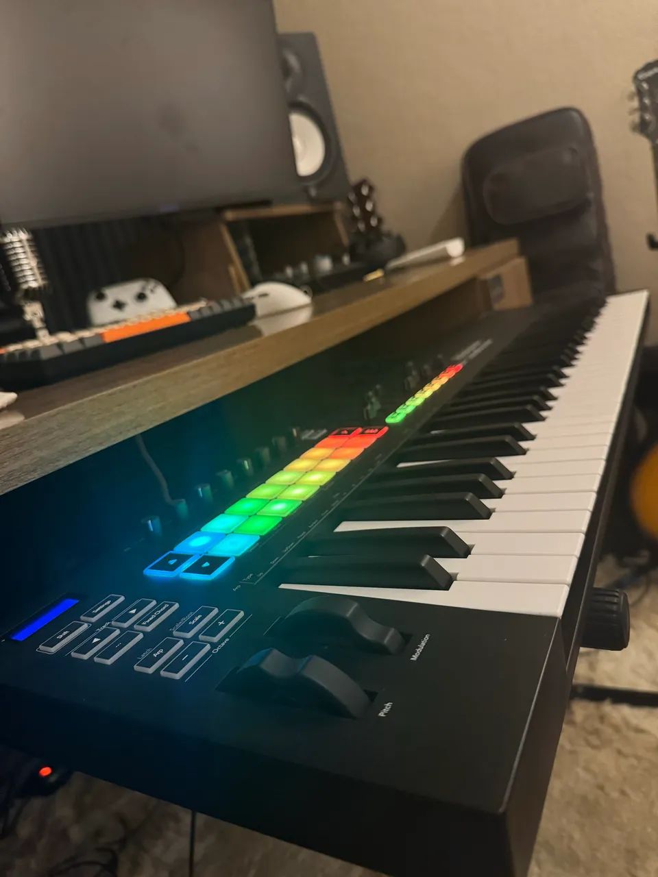 Teclado Novation Launchkey MK3 61 teclas 