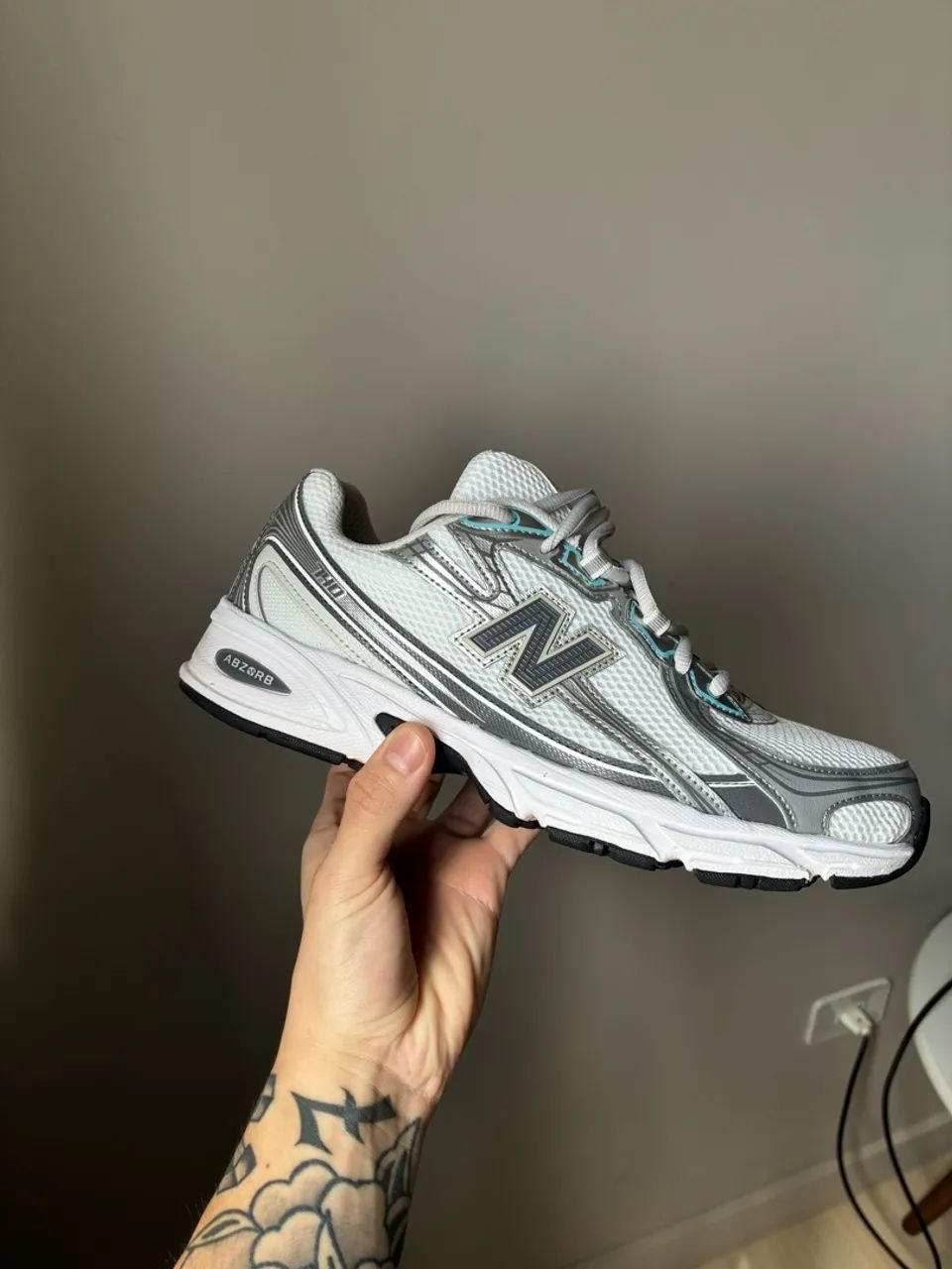 Tênis New balance 740 branco  - Foto 2