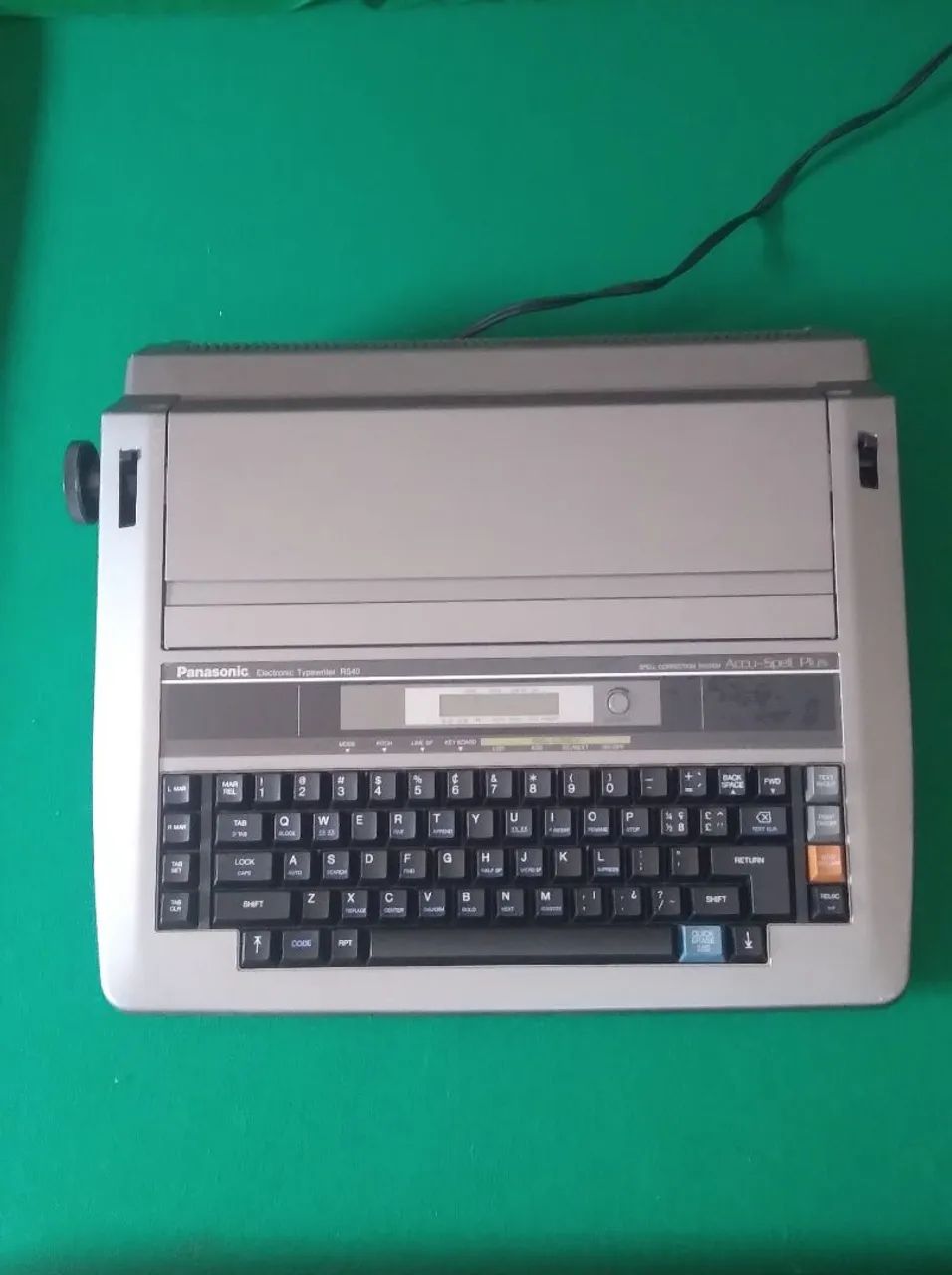 Panasonic R540 eletronic Typewriter