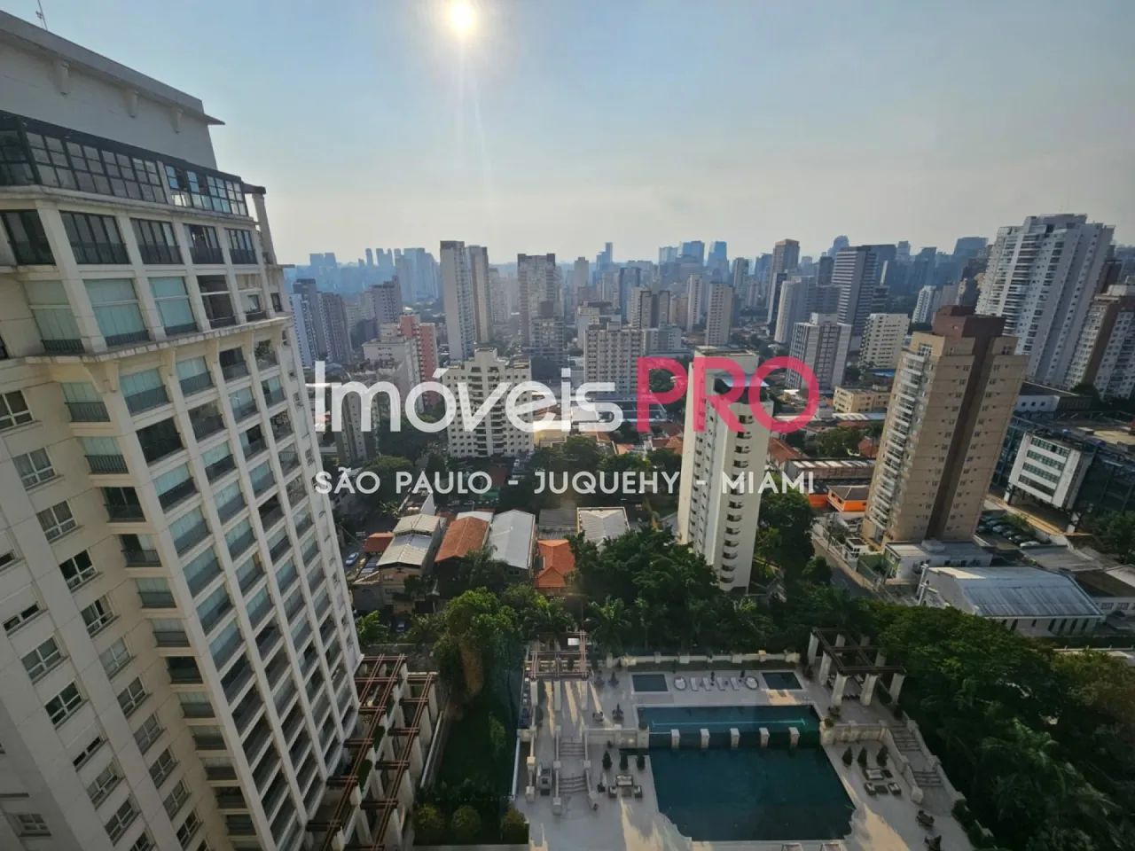 274m² com 4 dormitórios sendo 3 suítes e 5 vagas - Foto 4