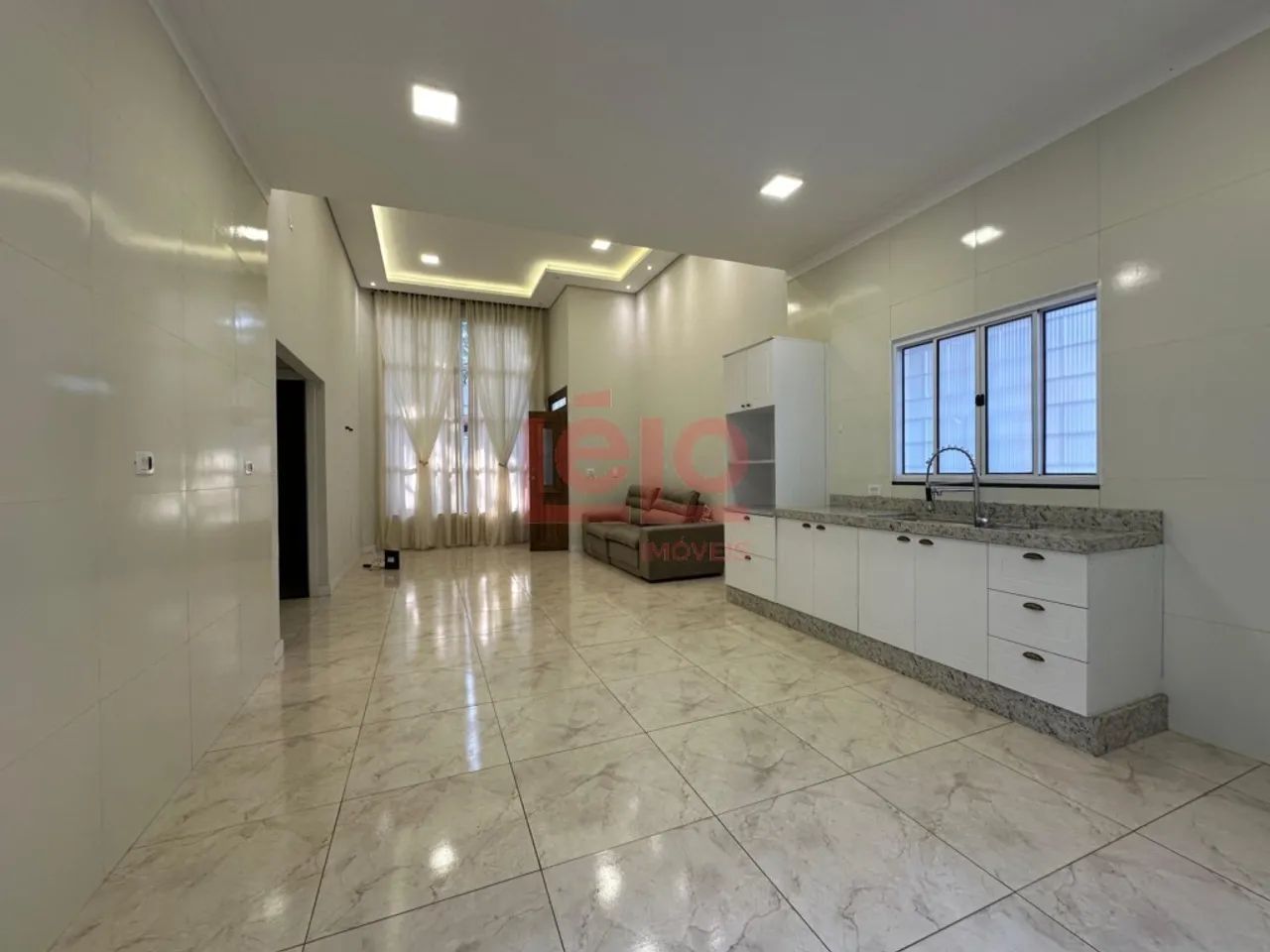 Casa moderna com 2 suítes na Zona 07: conforto, praticidade e localização privilegiada - Foto 5