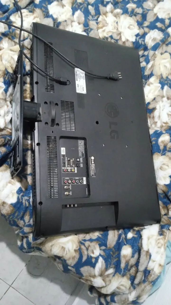 Televisão LG 32 polegadas R$300 pra ir embora  - Foto 3