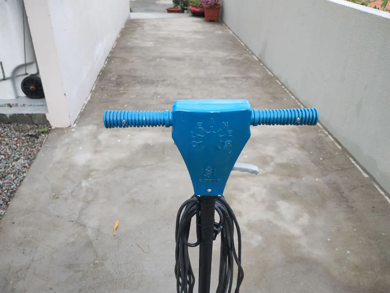 Vendo Enceradeira Industrial - Foto 4