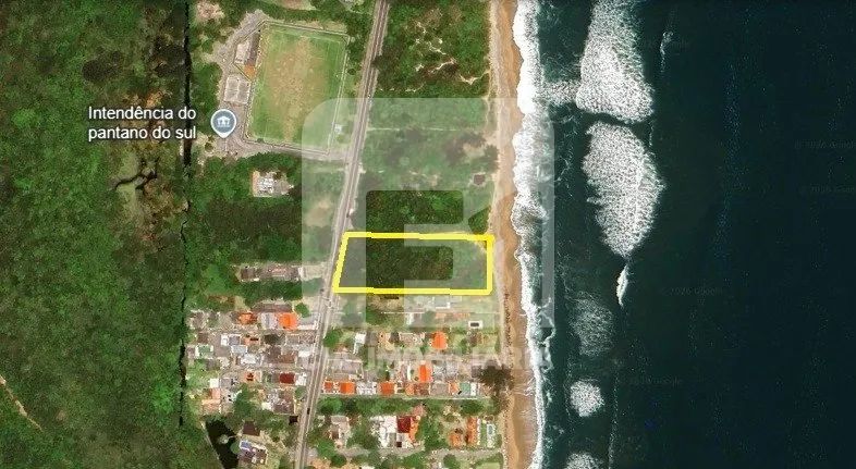 Terreno de 1750 m² frente mar na Armação