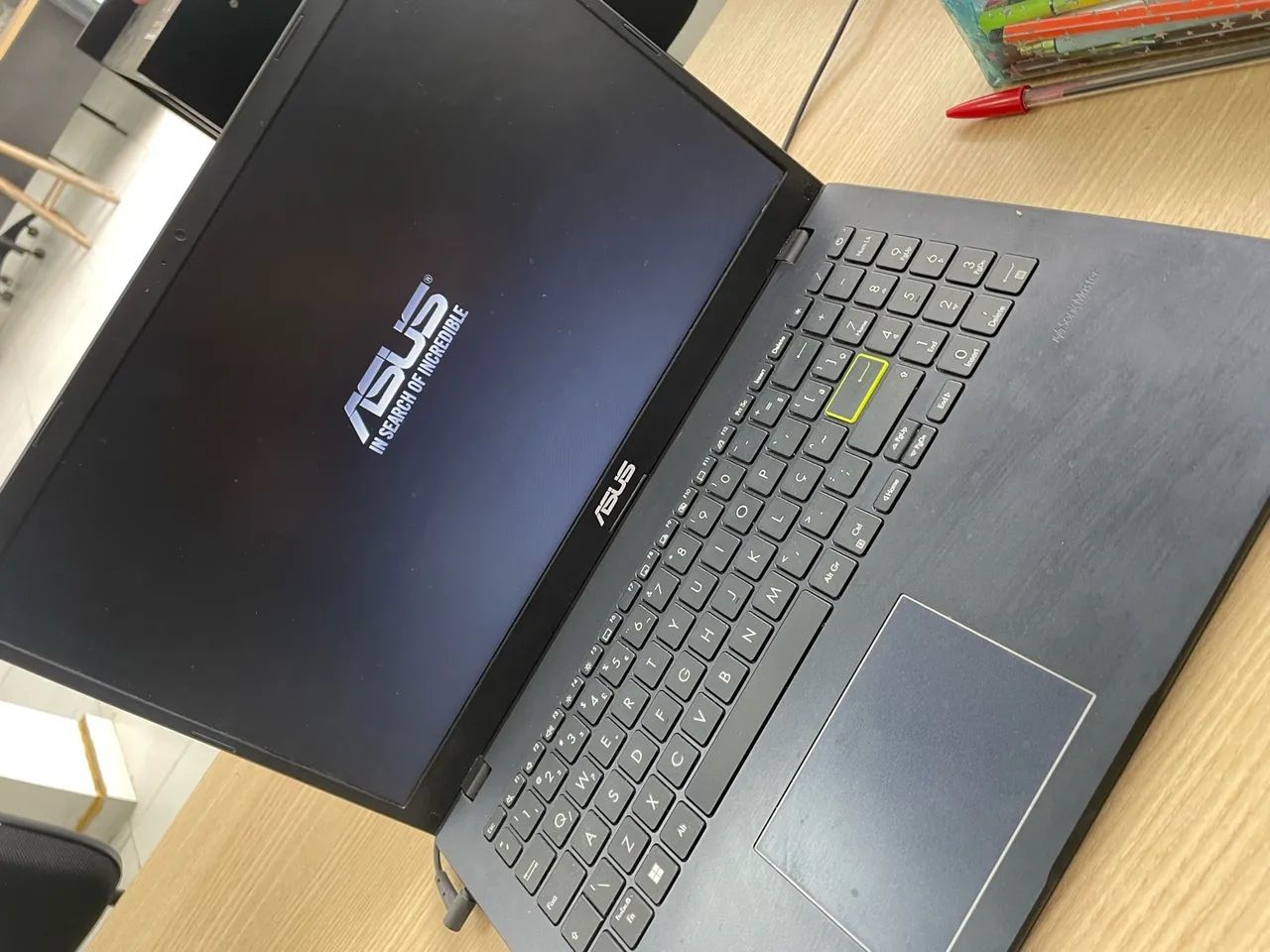 Notebook Asus E510k  - Foto 3