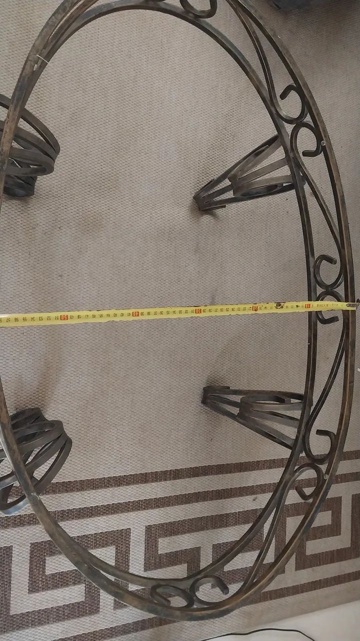 Mesa de metal reforçado e trabalhado  - Foto 5