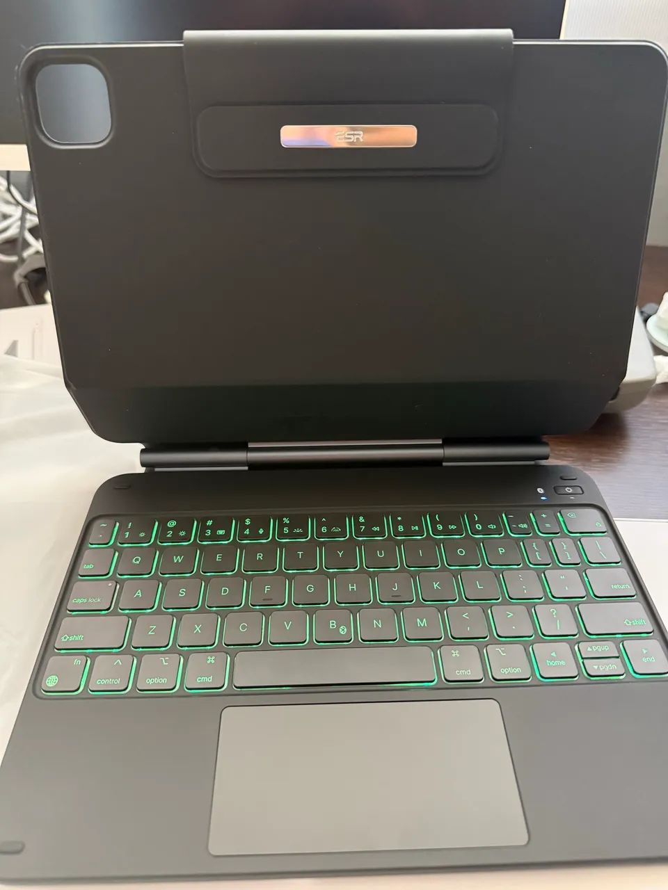 TECLADO PARA IPAD AIR ESR MESMO NIVEL DO APPLE - Foto 4