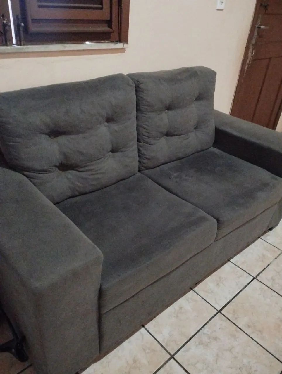 Sofá dois lugares 
