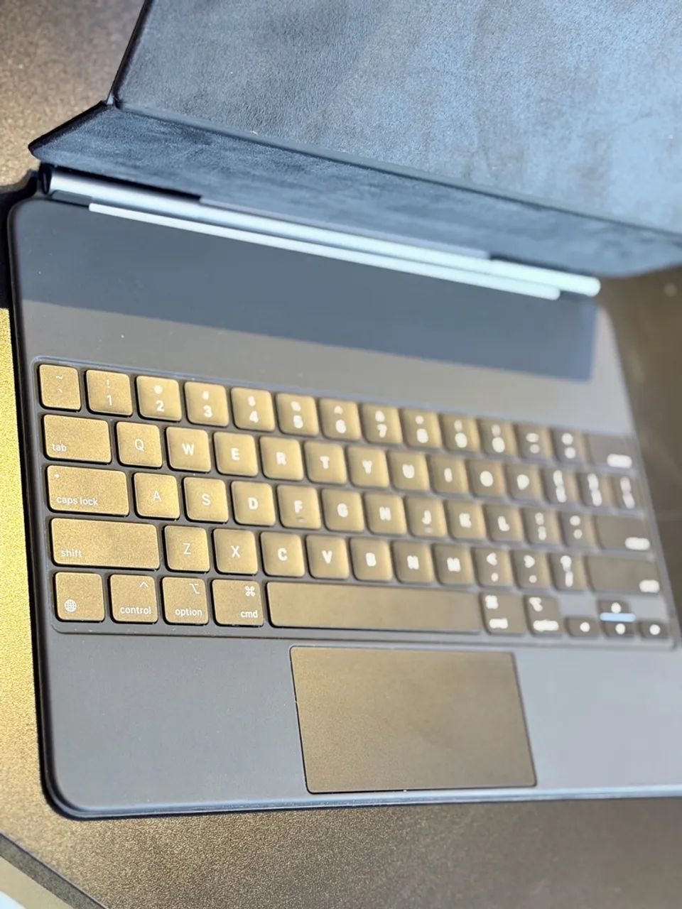 Apple Magic Keyboard para iPad Pro 