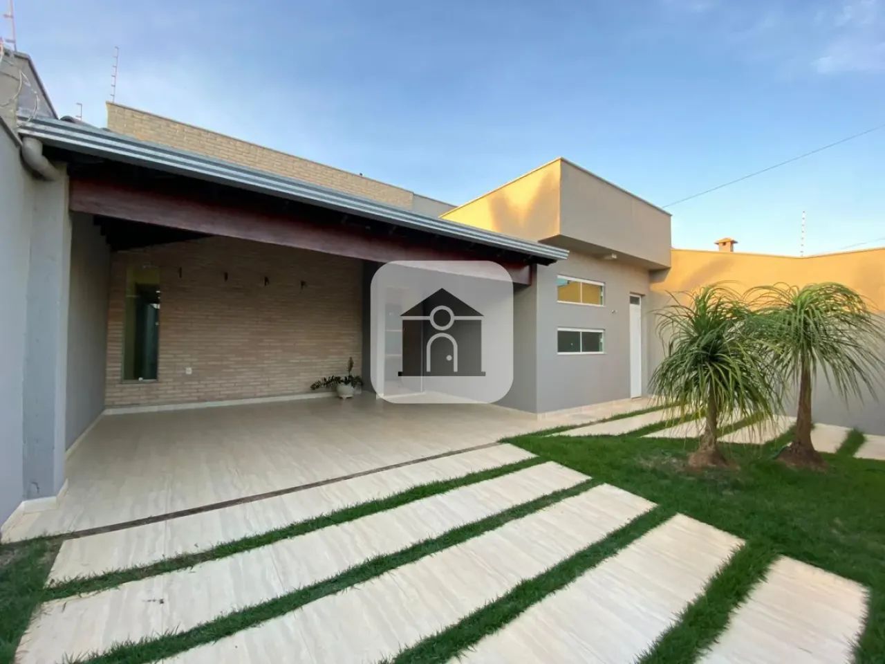 Casa para venda no bairro Laranjeiras