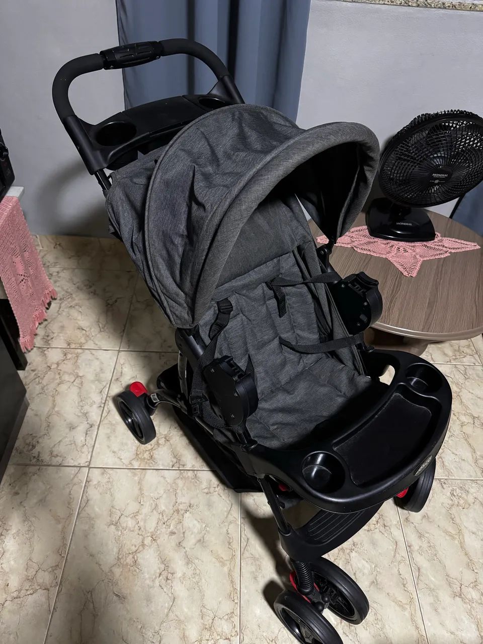 Vendo carrinho + bebê conforto Cosco  - Foto 5