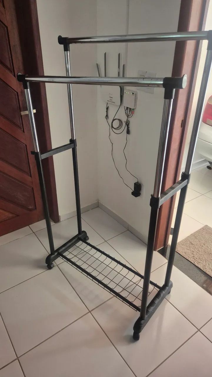 Arara para roupas - Foto 2