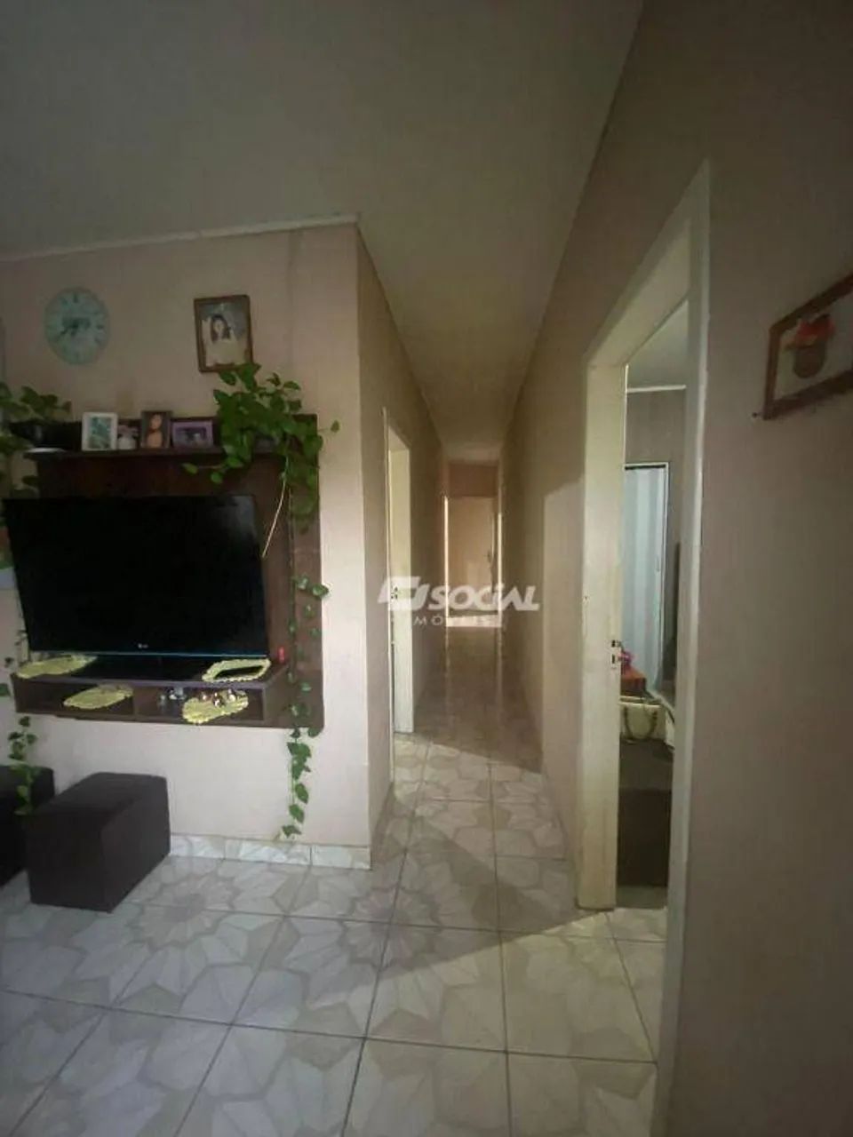 Casa com 2 Terrenos - Zona Leste - Foto 4