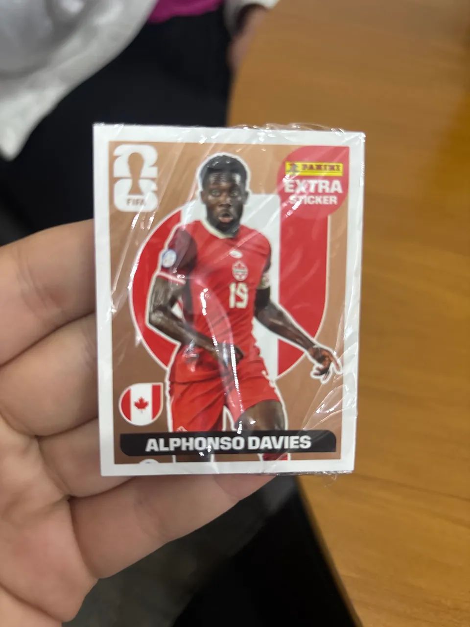 Figurinha legend extra sticker Alphonso Davies Bronze em ótimo estado.