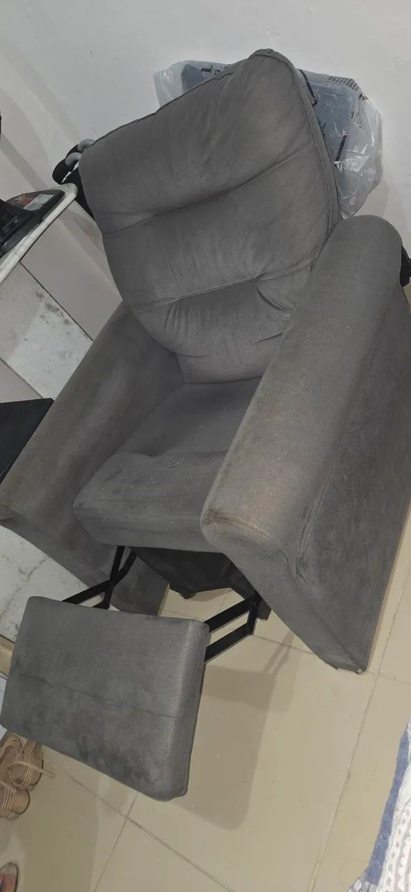 Poltrona semi nova