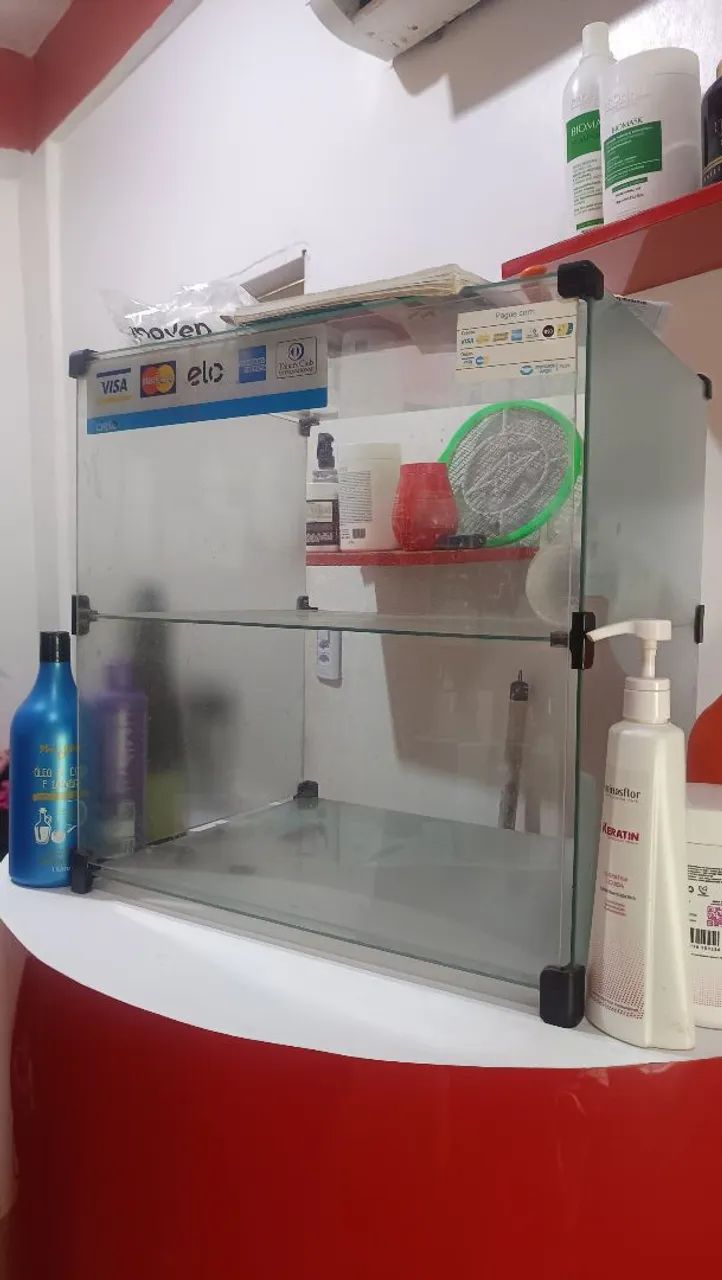 Vende-se expositor 