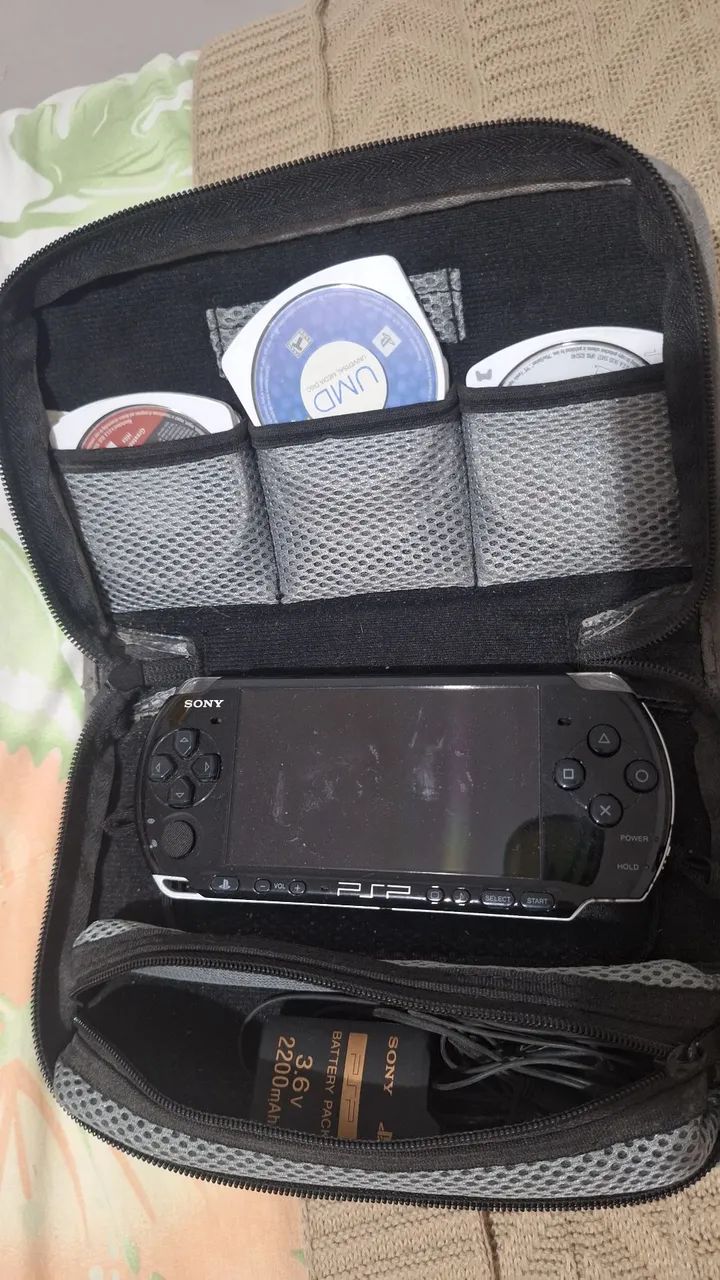 PSP c/ Case e 6 jogos - Foto 5