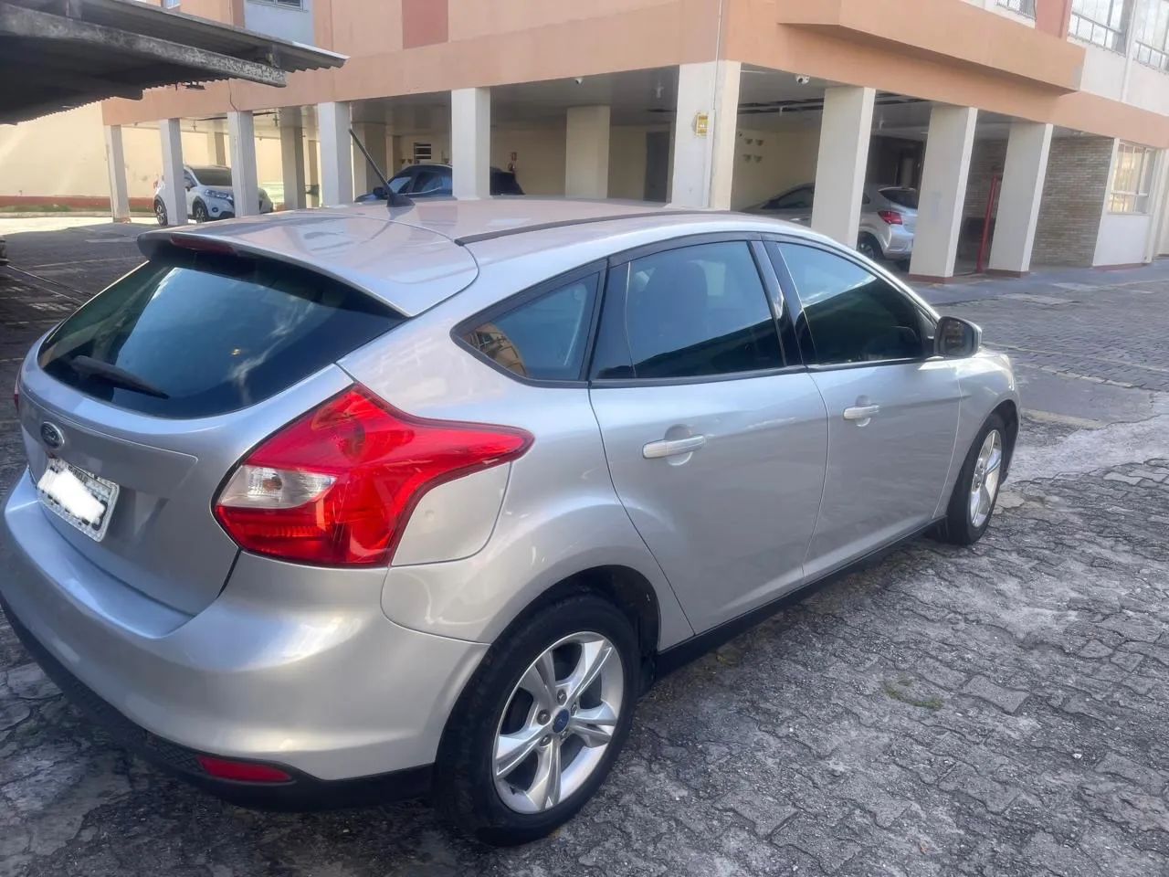 Ford Focus Focus 1.6 S/1.6 SE Flex 16v 5p Aut 2015