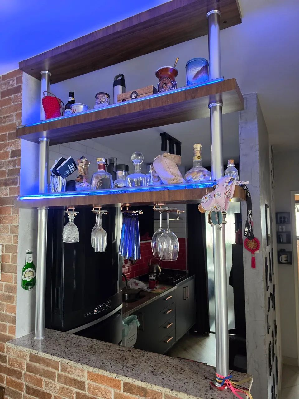 Bar com 2 prateleiras, 2 torres e iluminação alemã - Foto 5