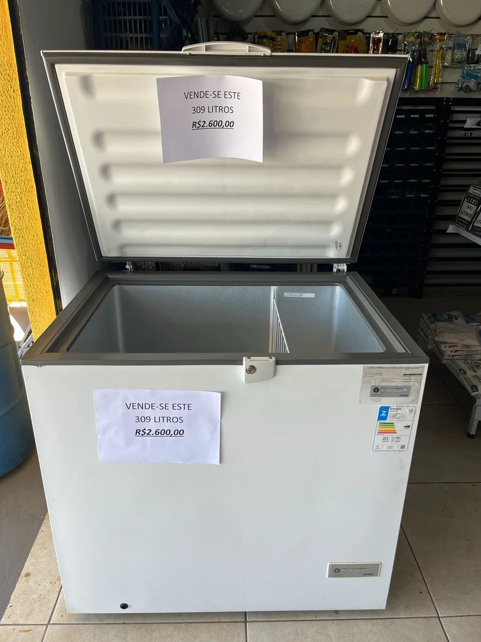 Vende-se Freezer 309 litros  - Foto 2