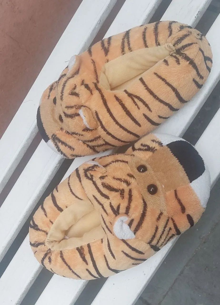 Pantufa Tigrinho - Calça 35 à 37 (25cm) - Foto 3