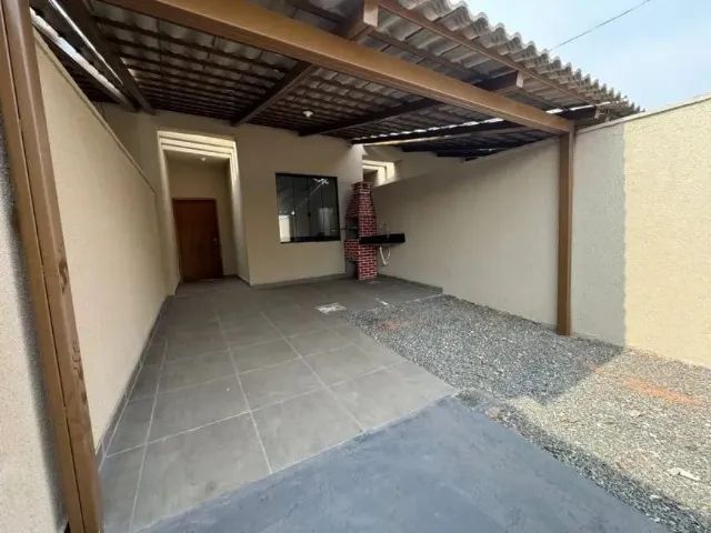 VENDO CASA EM MORADA DE SANTA FÉ