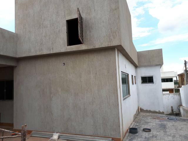 Casa nova pé direito duplo condomínio fechado alto padrão piscina lazer - Foto 9