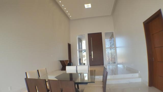 Casa 4 Quartos, sendo 3 Suítes, 380 m² c/ armários e lazer no Condomínio Polinésia - Foto 3