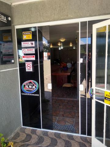 Aluga se apartamento kitnet na região do pinheirinho próximo ao terminal - Foto 4