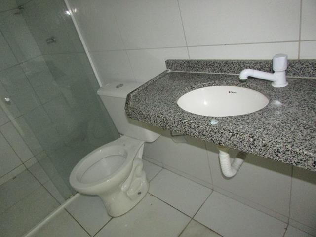 Apartamento no Henrique Jorge - Foto 8