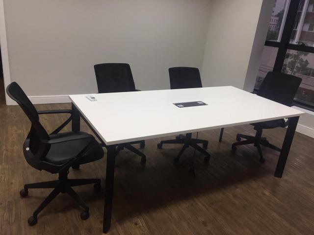 Mesa de Reuniões Top de Linha - Marca Funcional, 6 pessoas - Foto 2