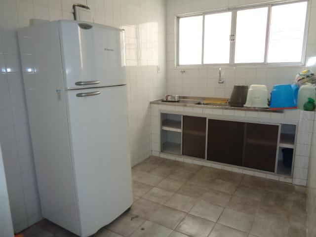COD 575 - Casa De 2/4 Com Armários E Três Quitinetes Em Brotas - Foto 4