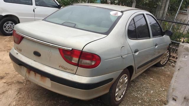 Sucata Renault Megane RT 2001 1.6 16v para retirada de peças