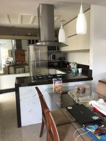 Venda-se este terreno de 182 m² com casa tríplex todo decorado na praia de Iriri/ES - Foto 3