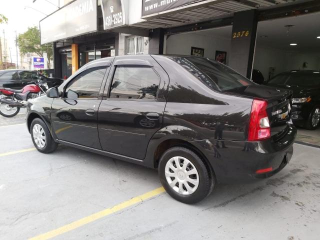 Renault Logan 1.0 Authentique 16V Flex 4Portas Manual 2010/2011 - Foto 2