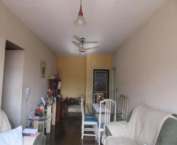 "Pertinho do Colégio Santa Mônica em Cascadura, Apto de 3 Quartos
