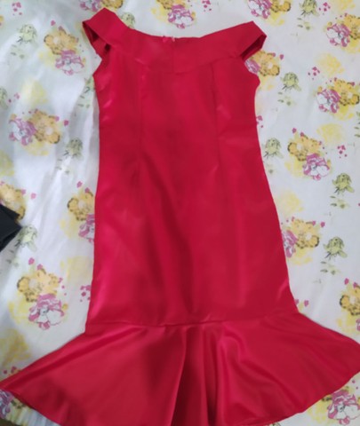 Vestido vermelho de cetim - Foto 4