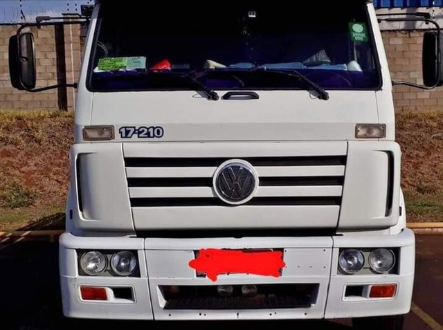 VW 17210 2002 *PARCELO