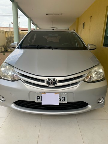 ETIOS HATCH HB X