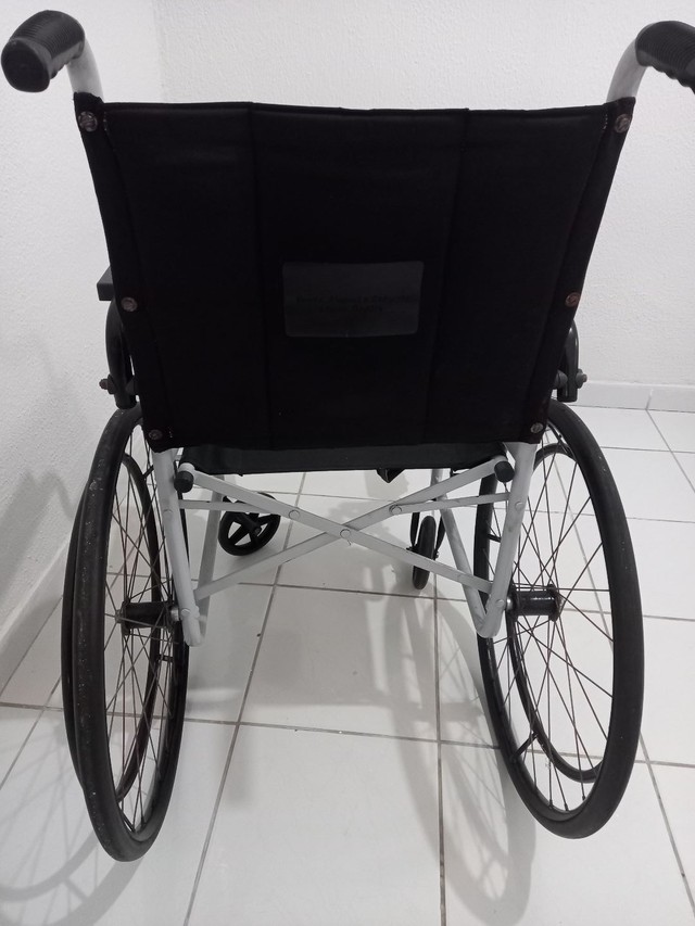 Cadeira de roda 
