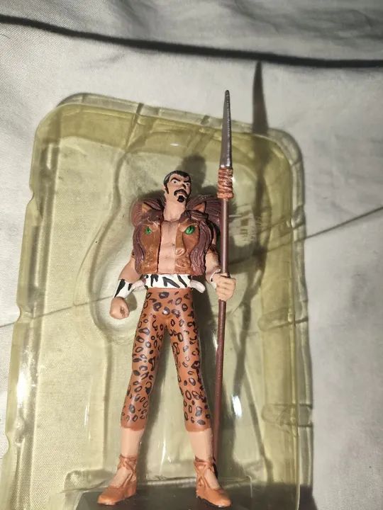 MINIATURA MARVEL KRAVEN O CAÇADOR 