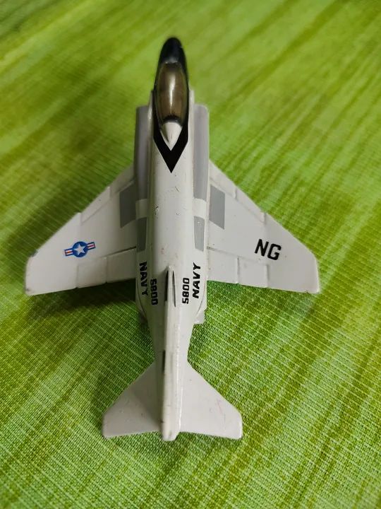 Avião miniatura F-4 Phantom - Coleção - Foto 4
