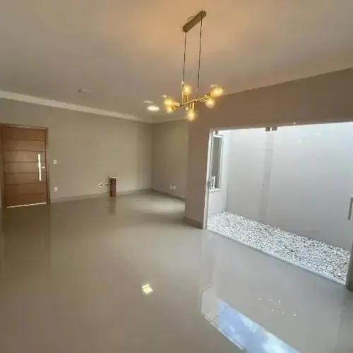 Casa moderna com piscina a venda no Gama