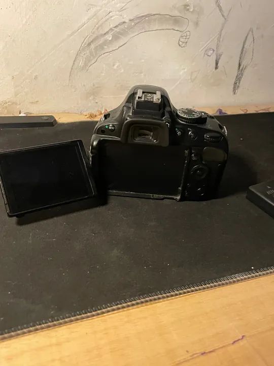 Câmera DSLR Nikon D5100 - Foto 3