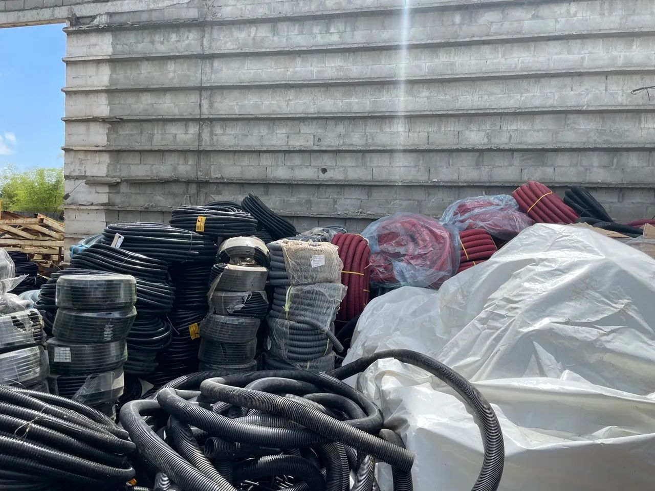 MANGUEIRAS pead/conduites R$20 o kg - Foto 4