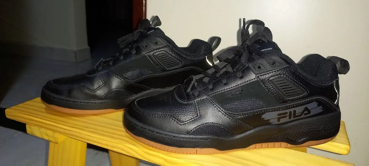 Tênis FILA CORDA NR 42, mas calça em 41 tranquilo - Foto 2